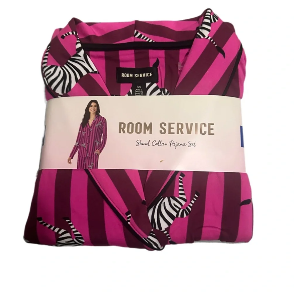 Room Service Women's Shawl Collar Pajama Set/Pink Stripe Zebra/Size: XX-Large - Picture 11 of 15